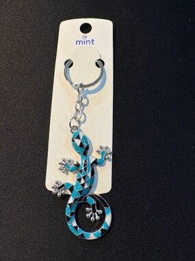 Mint Turquoise and Black Enamel Gecko Keychain